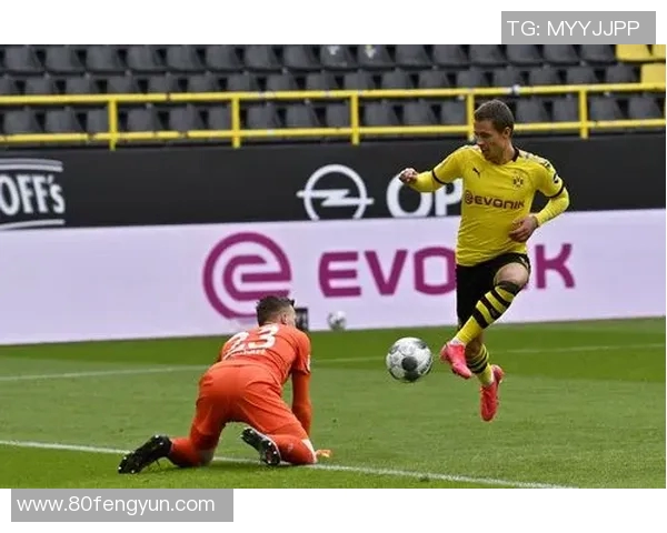 沙尔克04主场大胜多特蒙德,豪取三分! 沙尔克04主场大胜多特蒙德,豪取三分!